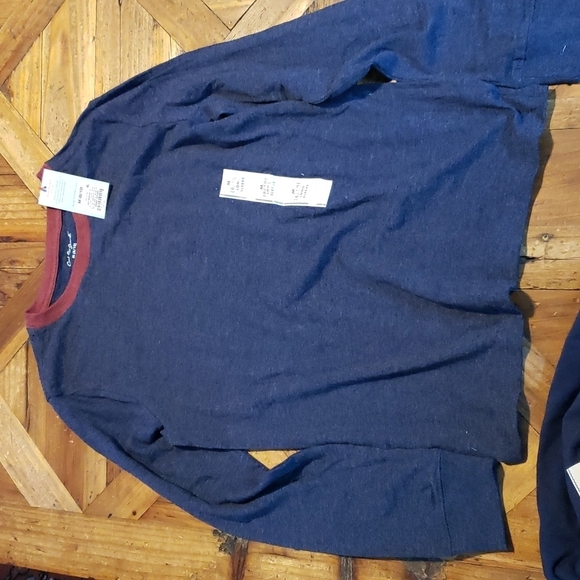 CAT & Jack 3 pcs 💥2 Tops & 1 Pull Over Top - Picture 3 of 4